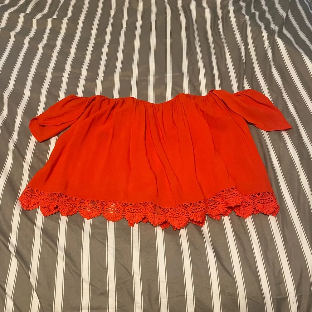 Lovers + Friends Red Off-Shoulder Blouse - Picture 5 of 7